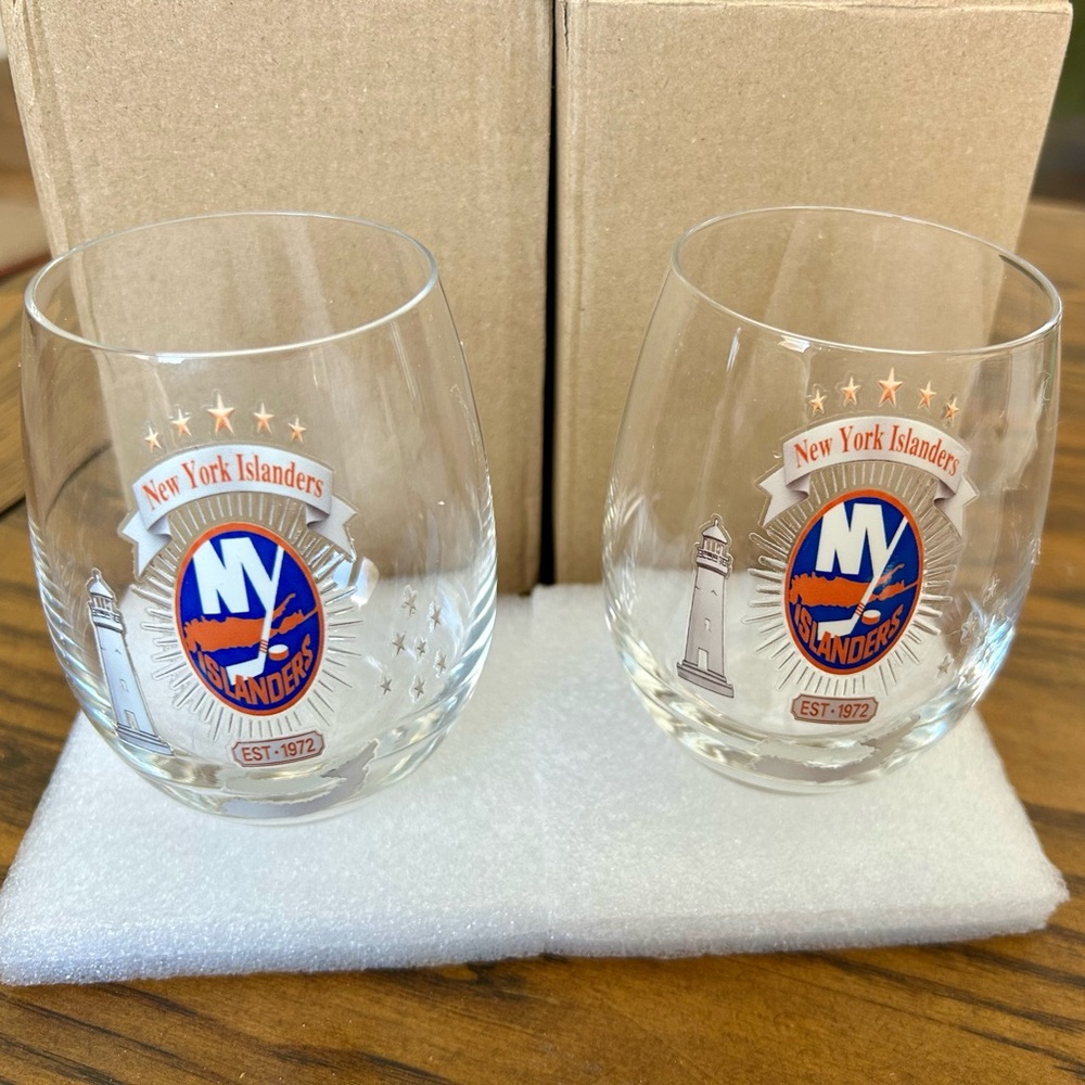 New York Islanders Tumblers - NIB